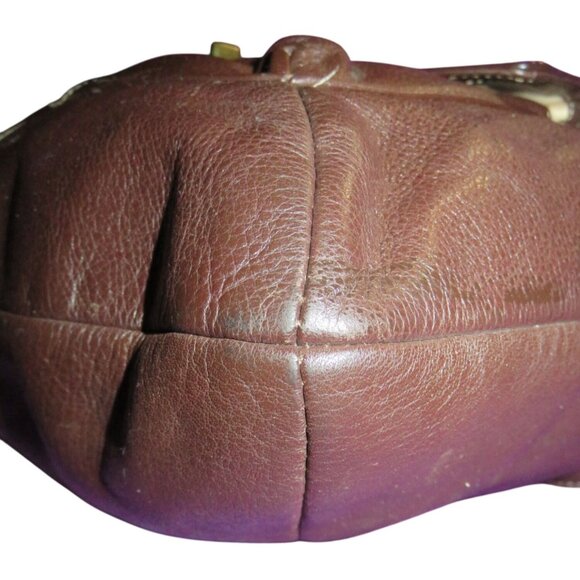 Coach 2012 Penelope in a rich brown supple leather & turn lock front flap - Picture 8 of 13